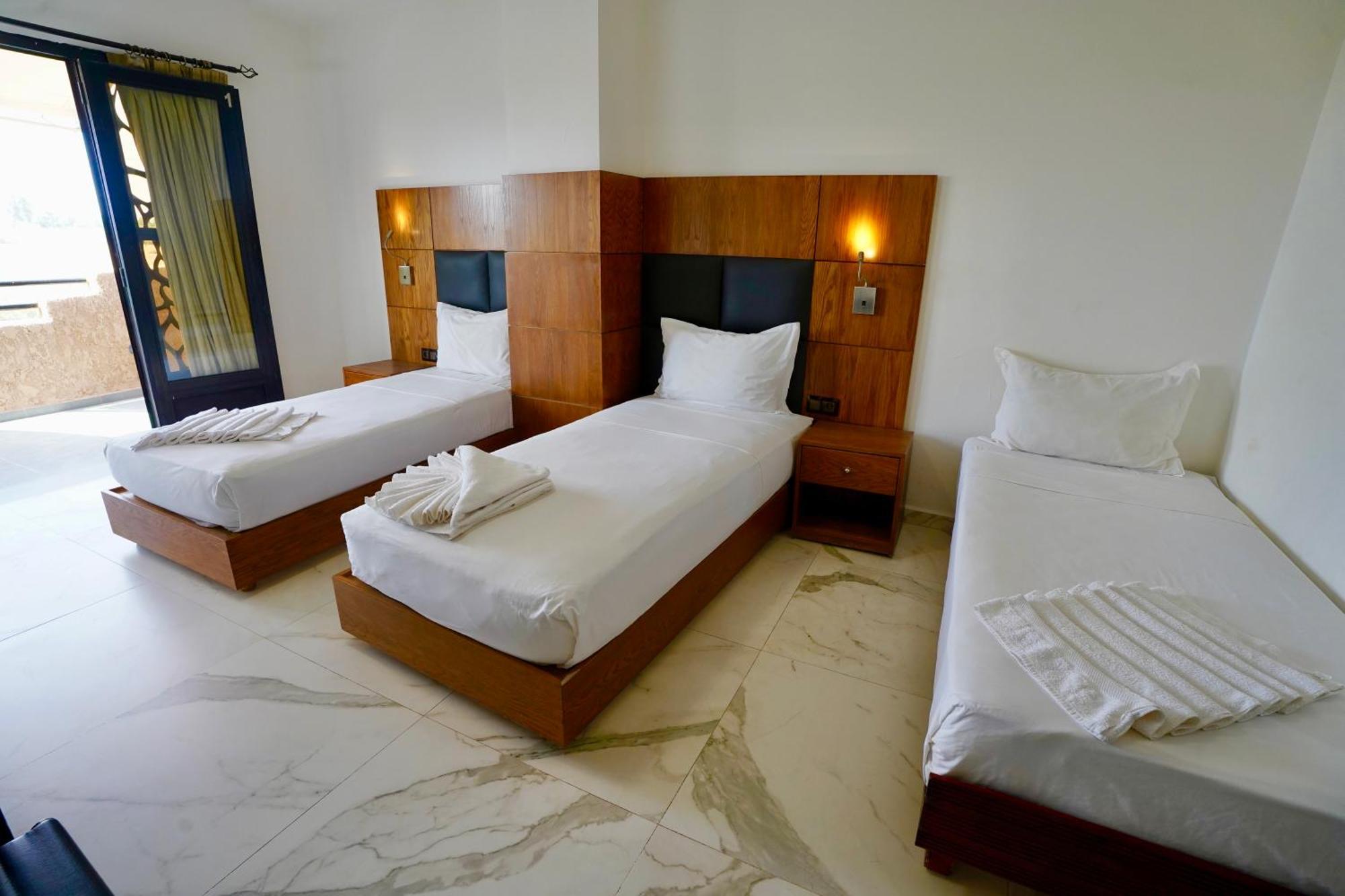 Ourika Camp Suites Hotel & Resort El Harkat Eksteriør billede